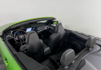Подержанный автомобиль BMW M4 Convertible 2024 года (18 фото)