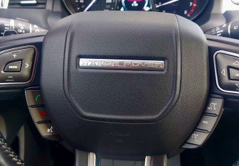 Подержанный автомобиль Land Rover Range Rover Evoque 2016 года (14 фото)