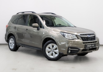 Подержанный автомобиль Subaru Forester Suv 2017 года (3 фото)