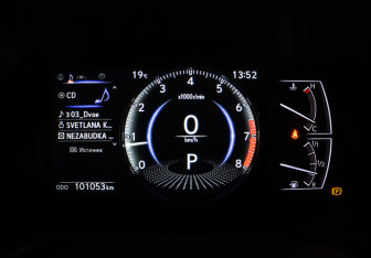 Подержанный автомобиль Lexus ES 2019 года (16 фото)