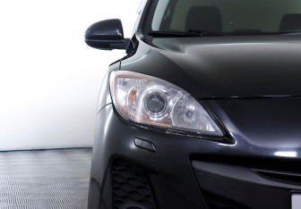 Подержанный автомобиль Mazda 3 Sedan 2012 года (7 фото)