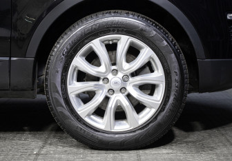 Подержанный автомобиль Land Rover Range Rover Evoque 2018 года (24 фото)