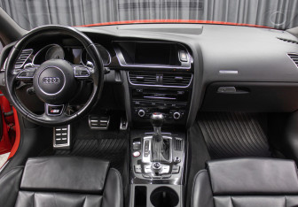 Подержанный автомобиль Audi S5 Liftback 2014 года (15 фото)