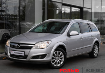 Подержанный автомобиль Opel Astra Wagon 2013 года (1 фото)