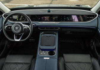 Подержанный автомобиль Voyah Free 2023 года (14 фото)