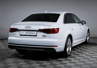 Подержанный автомобиль Audi A4 Sedan 2017 года (5 фото)
