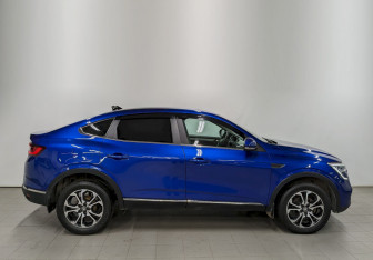 Подержанный автомобиль Renault Arkana 2021 года (4 фото)