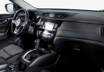 Подержанный автомобиль Nissan X-Trail 2019 года (6 фото)