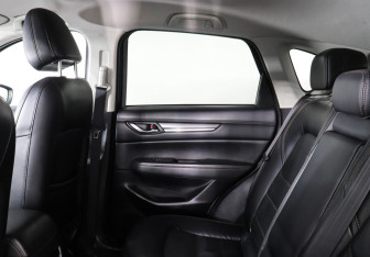 Подержанный автомобиль Mazda CX-5 2018 года (11 фото)