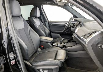 Подержанный автомобиль BMW X3 2021 года (24 фото)