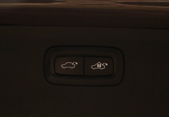 Подержанный автомобиль Volvo XC90 2016 года (26 фото)