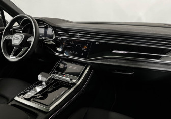 Новый Audi Q7 2025 (16 фото)