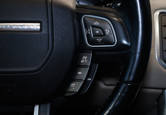 Подержанный автомобиль Land Rover Range Rover Evoque 2017 года (24 фото)