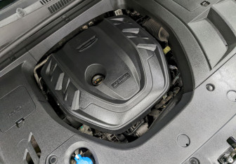 Подержанный автомобиль Geely Tugella 2023 года (9 фото)