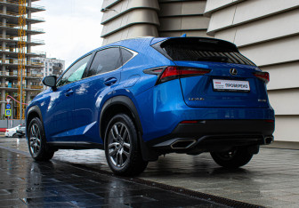 Подержанный автомобиль Lexus NX 2020 года (9 фото)