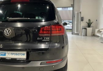 Подержанный автомобиль Volkswagen Tiguan 2014 года (8 фото)