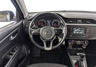 Подержанный автомобиль Kia Rio Hatchback 2021 года (22 фото)