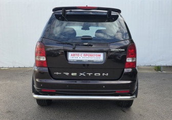 Подержанный автомобиль SsangYong Rexton 2008 года (6 фото)