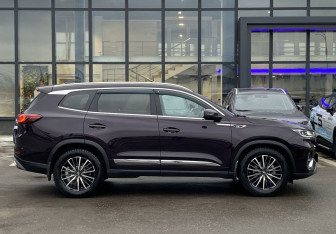 Подержанный автомобиль Chery Tiggo 8 Pro 2021 года (4 фото)