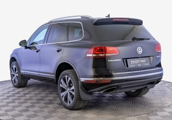 Подержанный автомобиль Volkswagen Touareg 2018 года (7 фото)