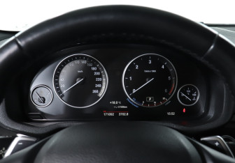 Подержанный автомобиль BMW X4 2014 года (11 фото)