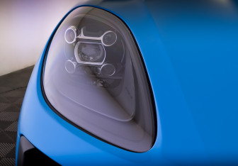 Подержанный автомобиль Porsche Macan 2020 года (17 фото)
