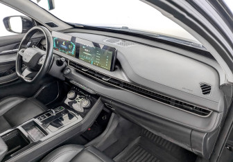 Подержанный автомобиль Exeed LX 2022 года (11 фото)