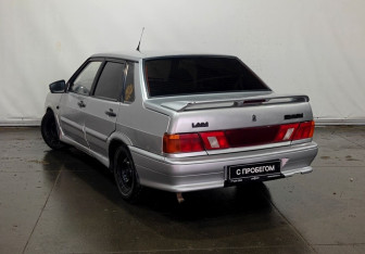 Подержанный автомобиль LADA (ВАЗ) 2115 2010 года (4 фото)