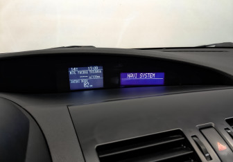 Подержанный автомобиль Mazda 3 Sedan 2012 года (29 фото)