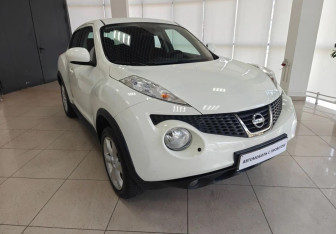 Подержанный автомобиль Nissan Juke 2012 года (3 фото)