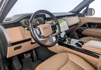 Подержанный автомобиль Land Rover Range Rover 2024 года (16 фото)
