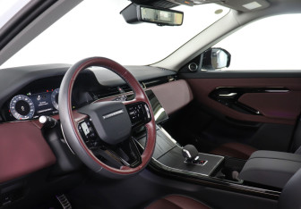 Подержанный автомобиль Land Rover Range Rover Evoque 2024 года (13 фото)