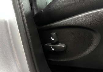 Подержанный автомобиль SsangYong Rexton 2011 года (23 фото)