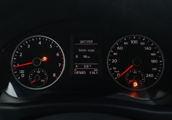 Подержанный автомобиль Volkswagen Tiguan 2015 года (13 фото)