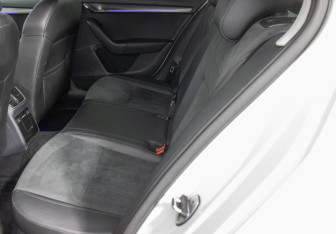 Подержанный автомобиль Skoda Octavia Liftback 2017 года (11 фото)