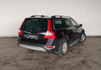 Подержанный автомобиль Volvo XC70 2008 года (6 фото)