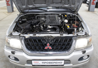 Подержанный автомобиль Mitsubishi Pajero Sport 2003 года (9 фото)