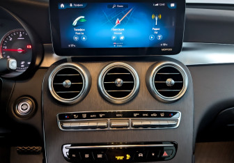 Подержанный автомобиль Mercedes-Benz GLC Coupe 2020 года (15 фото)