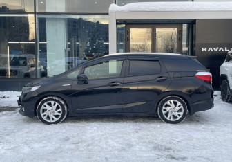 Подержанный автомобиль Honda Shuttle Wagon 2016 года (8 фото)