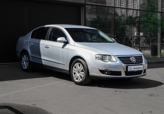 Подержанный автомобиль Volkswagen Passat Sedan 2007 года (3 фото)