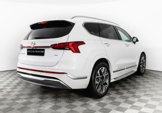Подержанный автомобиль Hyundai Santa Fe 2020 года (4 фото)