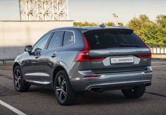 Подержанный автомобиль Volvo XC60 2021 года (7 фото)