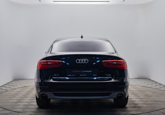 Подержанный автомобиль Audi A6 Sedan 2013 года (4 фото)