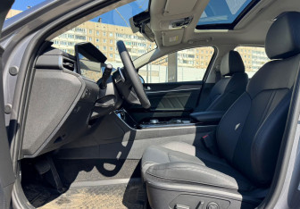 Новый Kia K5 2025 (9 фото)