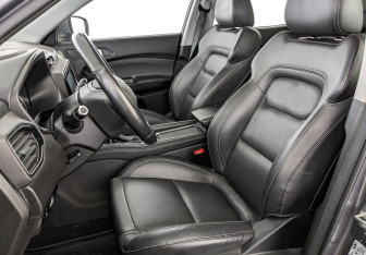 Подержанный автомобиль Chery Tiggo 4 2022 года (20 фото)