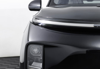 Подержанный автомобиль LiXiang L9 2023 года (25 фото)