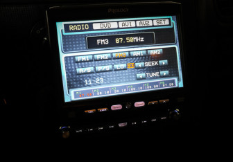 Подержанный автомобиль Dodge Intrepid 2000 года (17 фото)