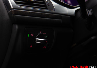 Подержанный автомобиль Audi A6 Sedan 2017 года (18 фото)