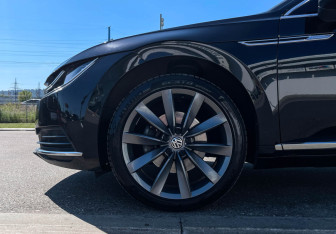 Подержанный автомобиль Volkswagen Arteon 2020 года (21 фото)