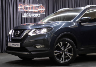 Подержанный автомобиль Nissan X-Trail 2021 года (23 фото)
